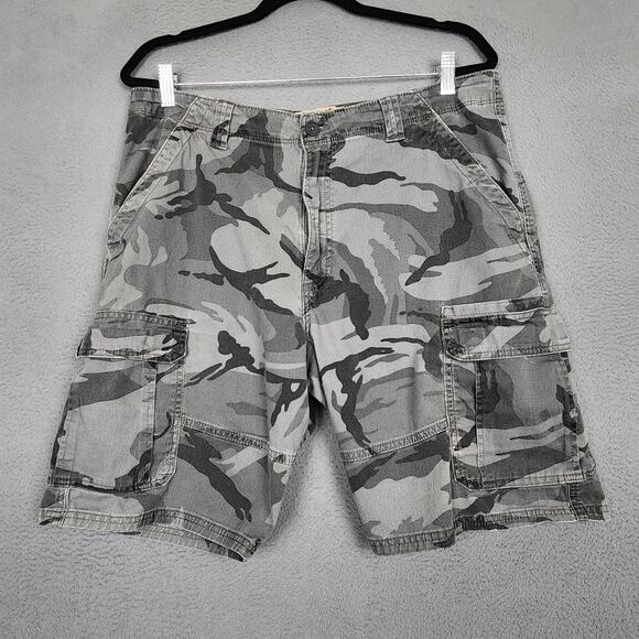 Wrangler Authentics Cargo Shorts Mens 36 Gray Camo Stretch Pockets 10ZM6ACGL - Picture 1 of 10